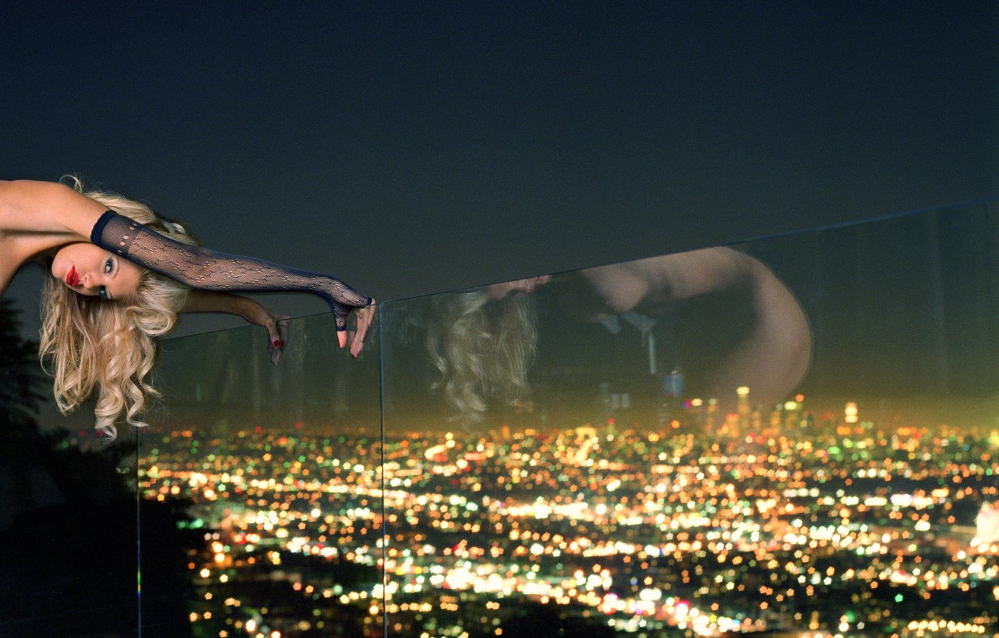 "IT IS ALL A DREAM" — LOS ANGELES (CA) 2009 — SHADES OF A WOMAN — ARCHIVAL PIGMENT PRINT