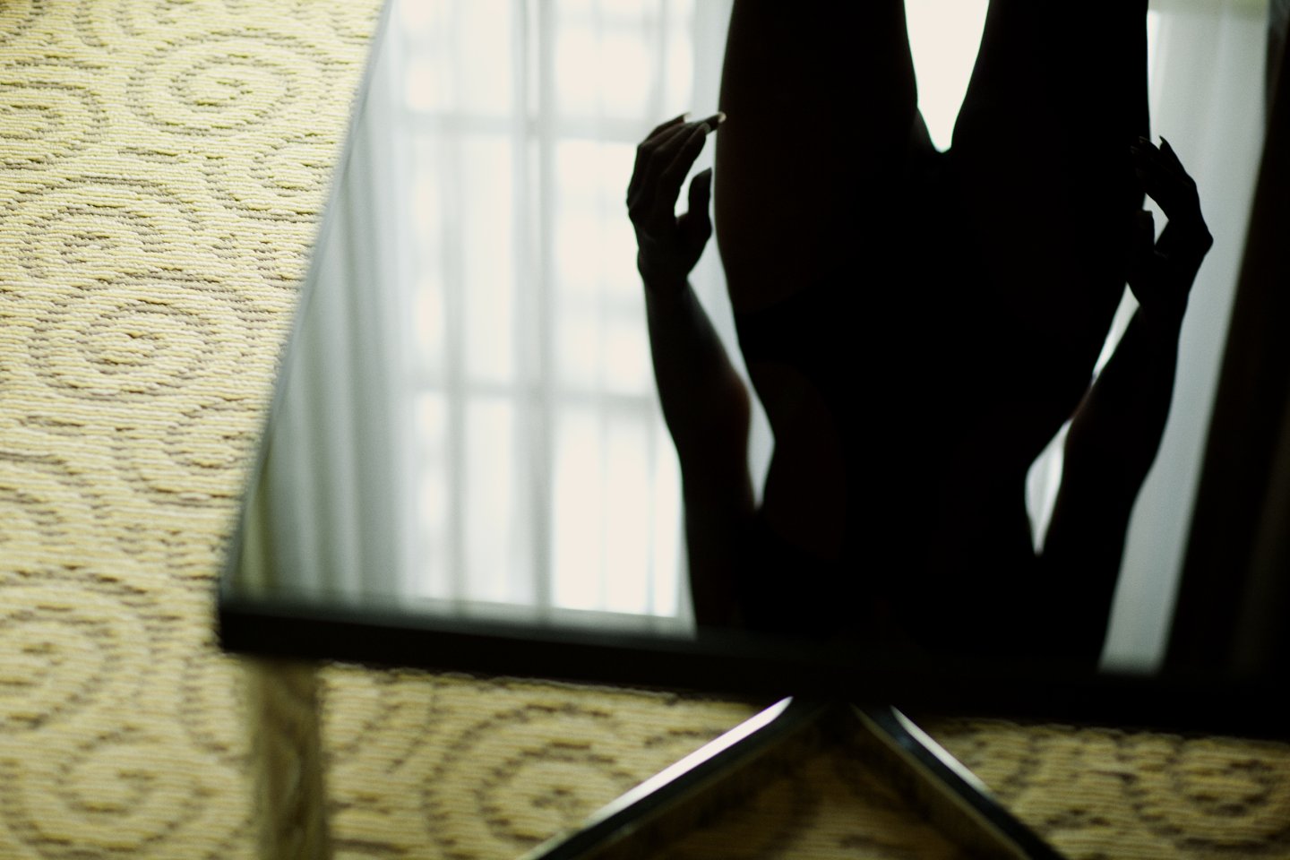 "WHAT DO YOU REALLY SEE?" — BANGKOK (THAILAND) 2010 — SHADES OF A WOMAN — ARCHIVAL PIGMENT PRINT